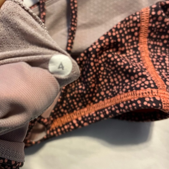 Lululemon Free To Be Bra size 4 - Picture 3 of 6